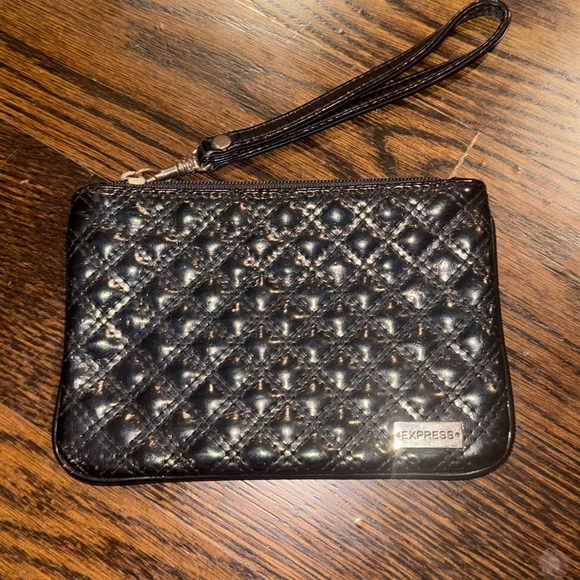 Express Handbags - Vintage express wristlet